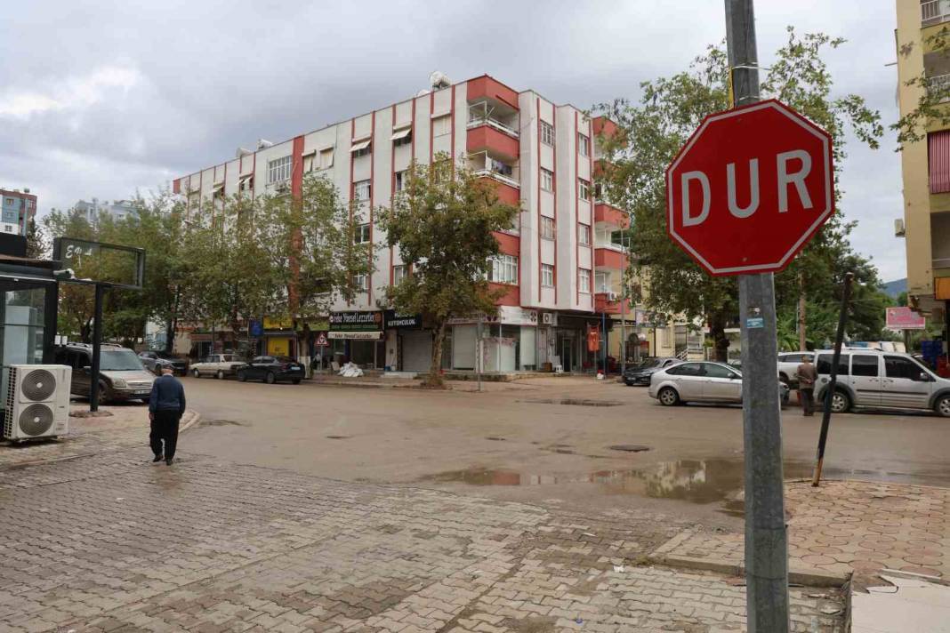 O yolda yine kaza oldu! Motosiklet sürücüsü ağır yaralandı 2