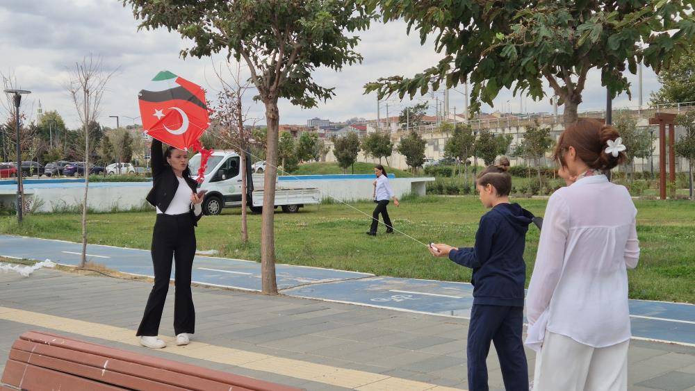 “Uçurtmalar Vurulmasın” dediler! Çocuklardan gökyüzüne anlamlı mesaj 4