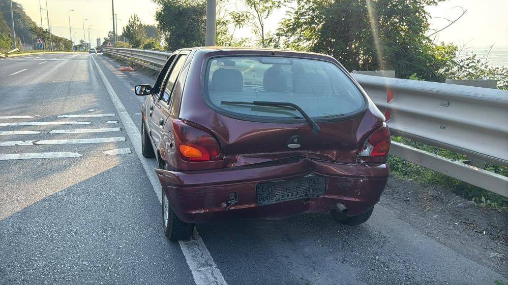 Köpek kazaya neden oldu! Aynı aileden 5 kişi yaralandı 5