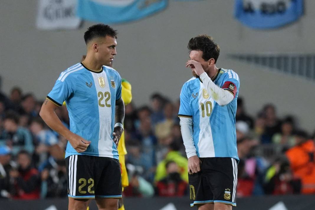 Lionel Messi veda ederken hüngür hüngür ağladı 4