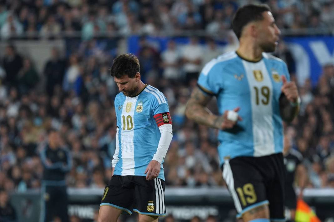 Lionel Messi veda ederken hüngür hüngür ağladı 5