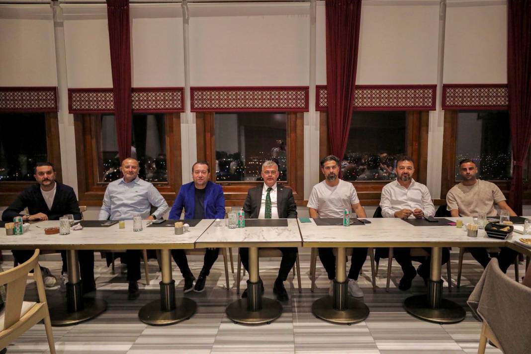 Konyaspor'da Enis, Jevtovic, Muleka, Mohamed ve diğer oyuncular bamyayı gömdü! Goller için enerji depolandı... 3