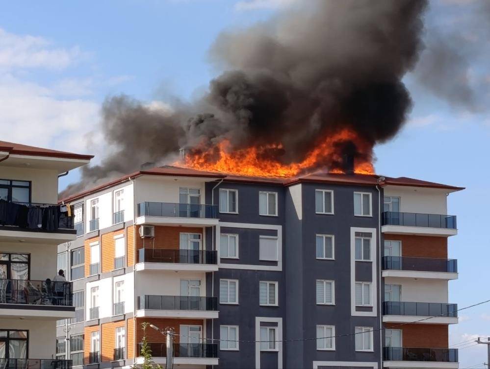 Beyşehir'de apartmanda çıkan yangının hesabını kim verecek? 3