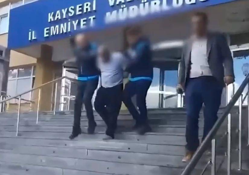 Yaşlı çifti öldürüp atla kaçtı! 2