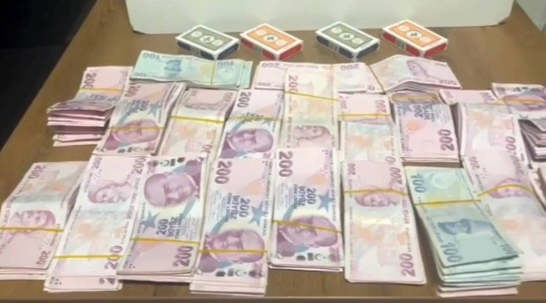 Konya'da polisler iş yerini bastı! Kumar oynayan 22 kişi rekor ceza aldı 1