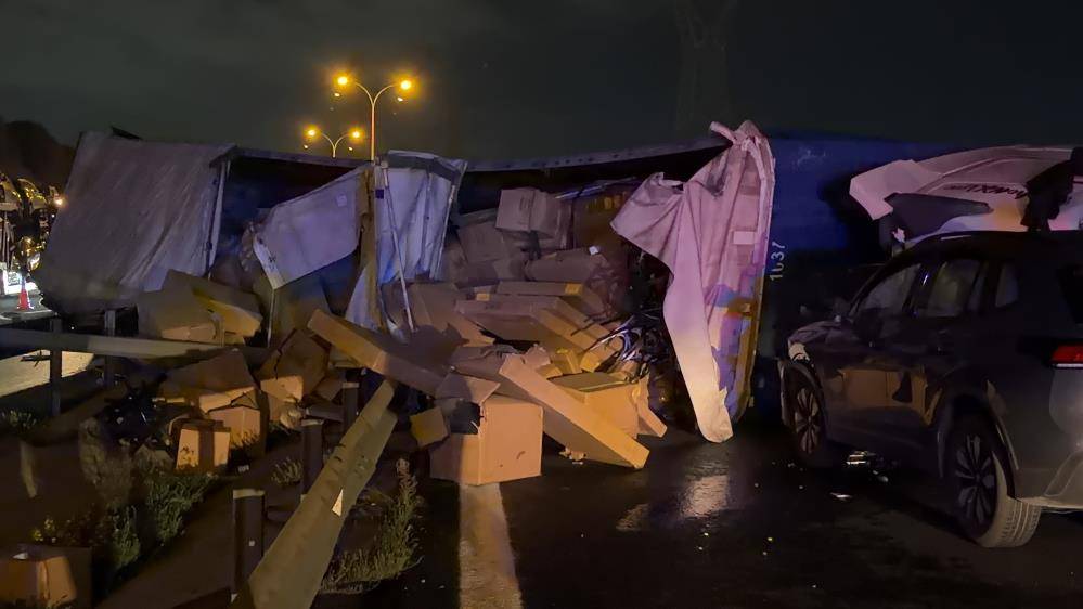 TIR'ın altında kalarak feci şekilde 'can' verdi 5