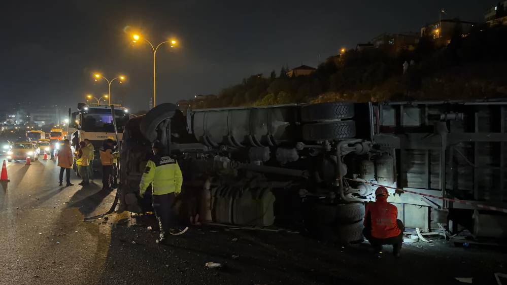 TIR'ın altında kalarak feci şekilde 'can' verdi 3