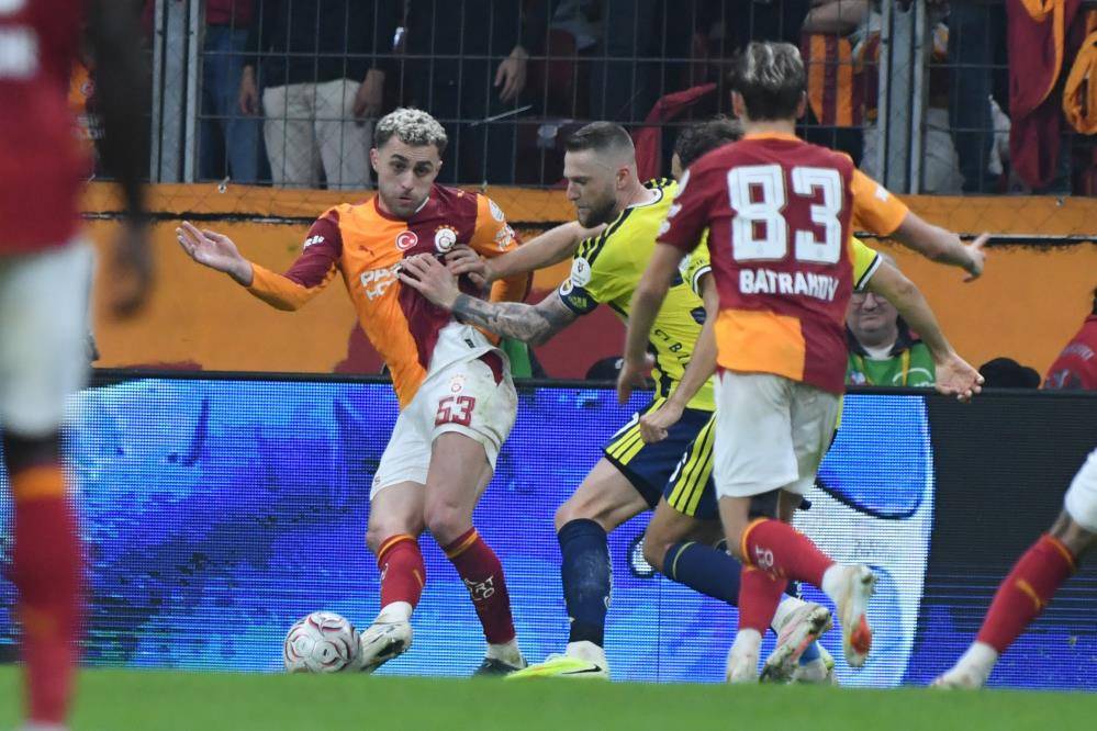 Galatasaray-Fenerbahçe derbisinden çok 'özel' kareler... 3