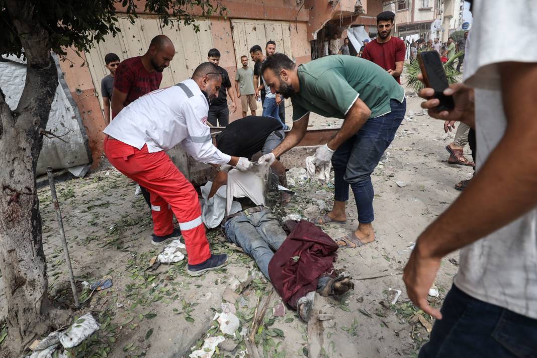 Katil İsrail ateşkes dinlemedi, Gazze'ye yine saldırdı! 2