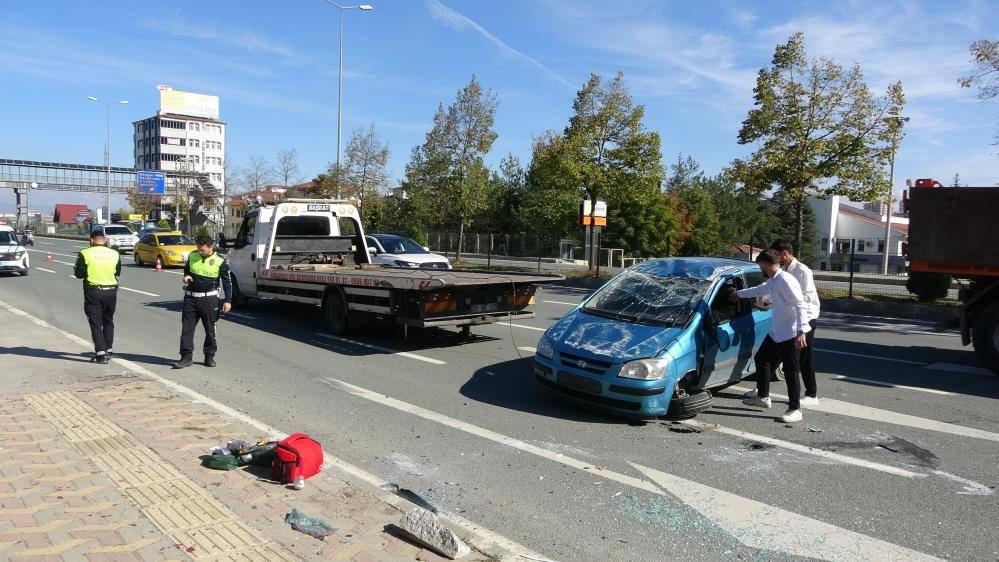 Korku dolu anlar! Araç takla attı 1