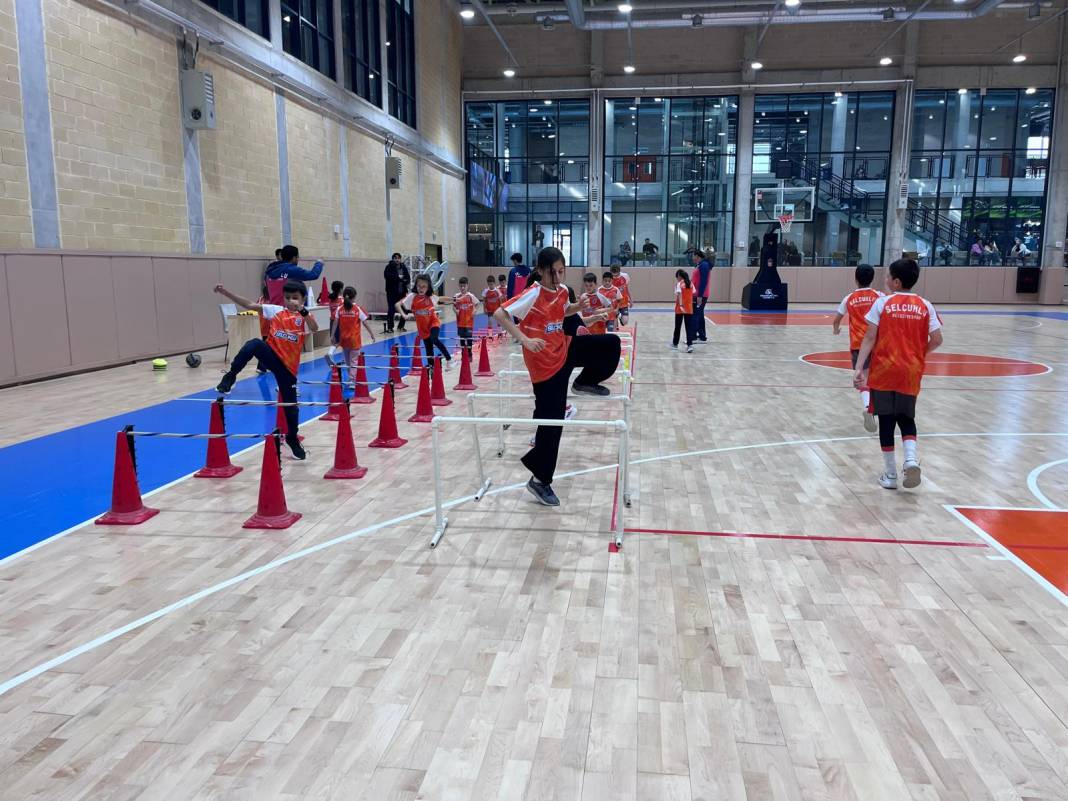 Konya’da binlerce çocuğa spor fırsatı! 1
