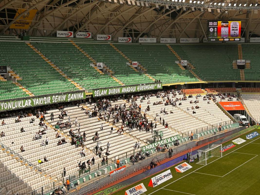 Konyaspor-Başakşehir maçında derin boşluklar... 1