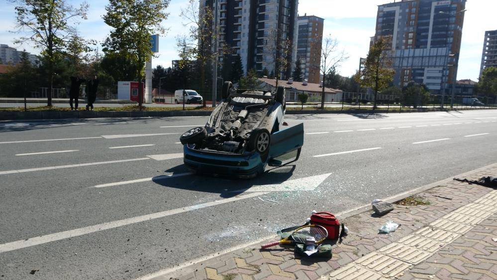 Korku dolu anlar! Araç takla attı 3