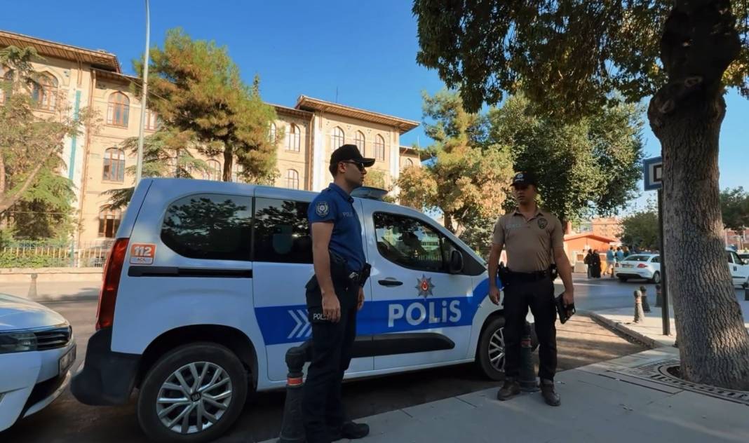 Türkiye'deki okul saldırıları sonrası flaş hamle! Konya'da okul çevresindeki 9 kişi yakalandı 4