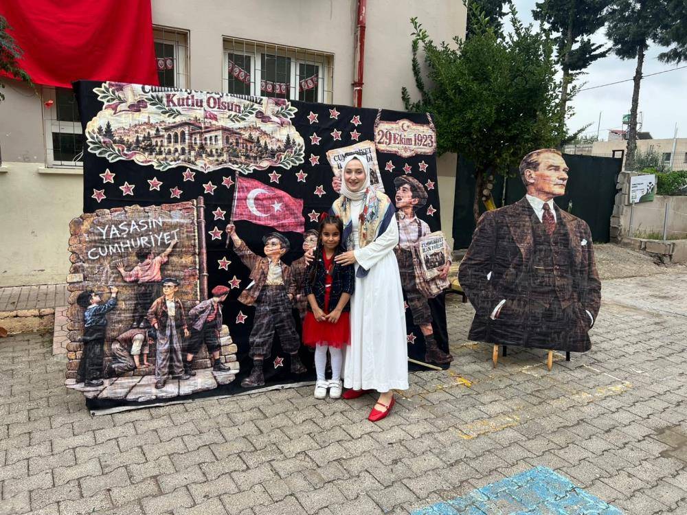 Minik Meryem’in Atatürk sevgisi sosyal medyada gündem oldu 1