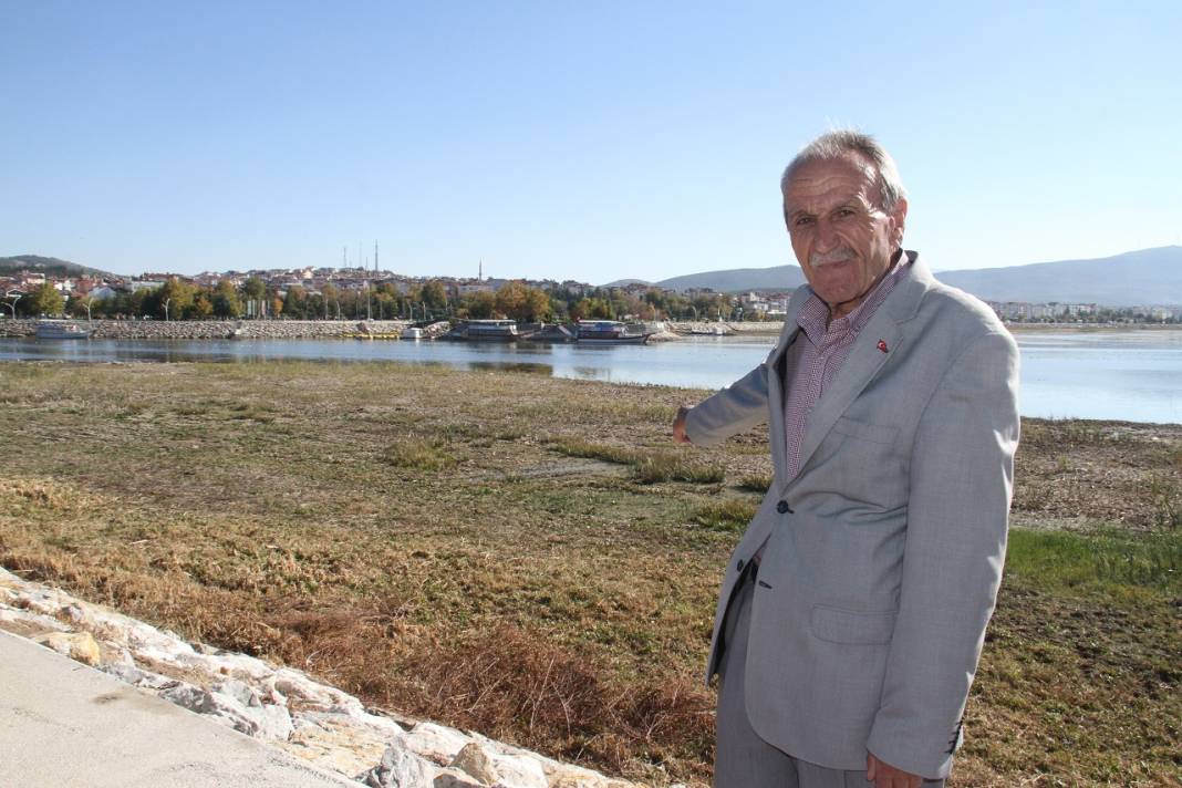 Suyu aşırı çekilen Beyşehir Gölü, kış yağışlarını bekliyor 23