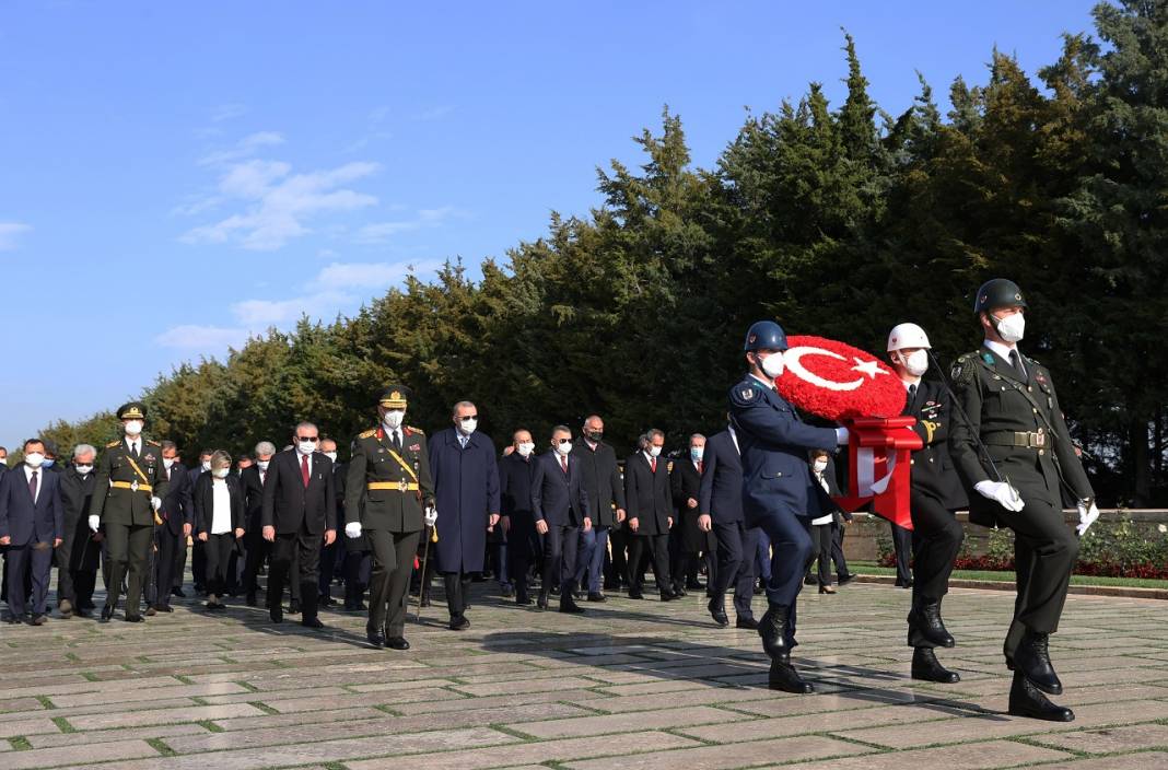 Türkiye Cumhurbaşkanı Recep Tayyip Erdoğan Anıtkabir'i ziyaret etti 14