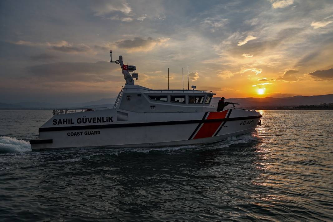 Sahil Güvenlik Komutanlığı ekipleri Van Gölü'nde 24 saat görevde 1