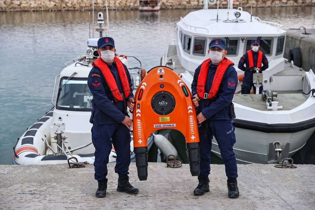 Sahil Güvenlik Komutanlığı ekipleri Van Gölü'nde 24 saat görevde 12