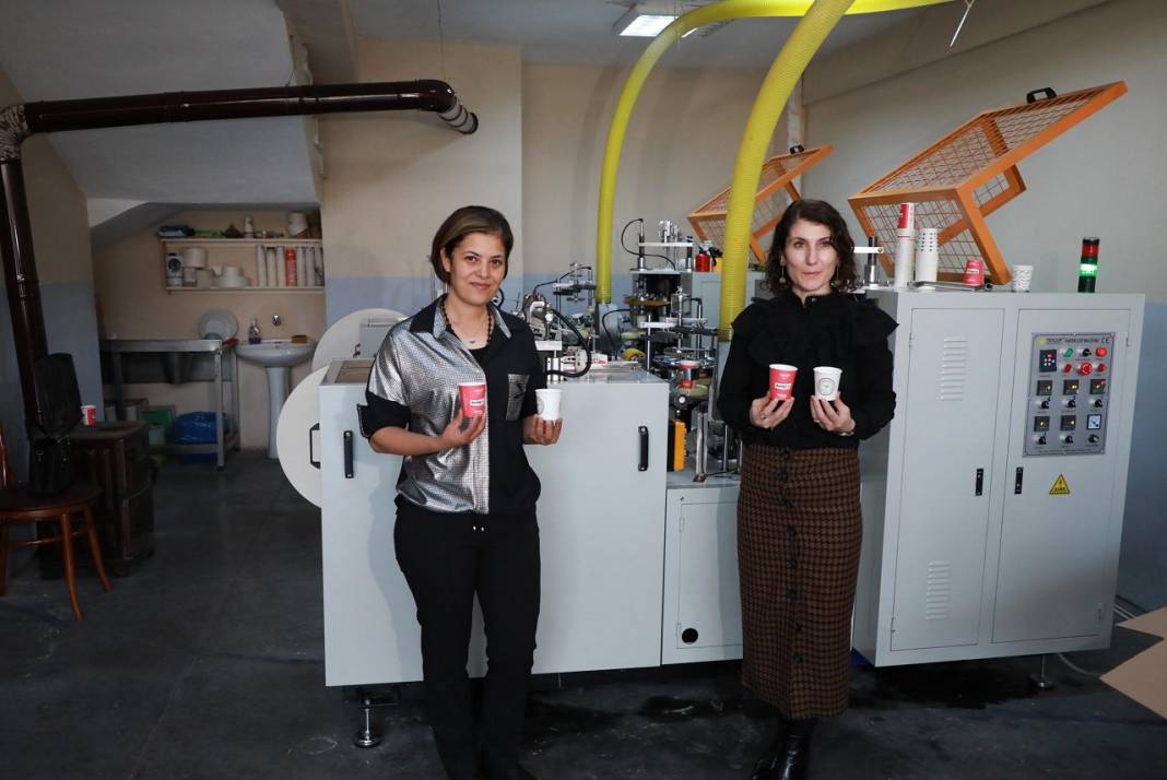 Kadın girişimciler KOSGEB desteği ile Rize'nin ilk karton bardak atölyesini kurdu 2