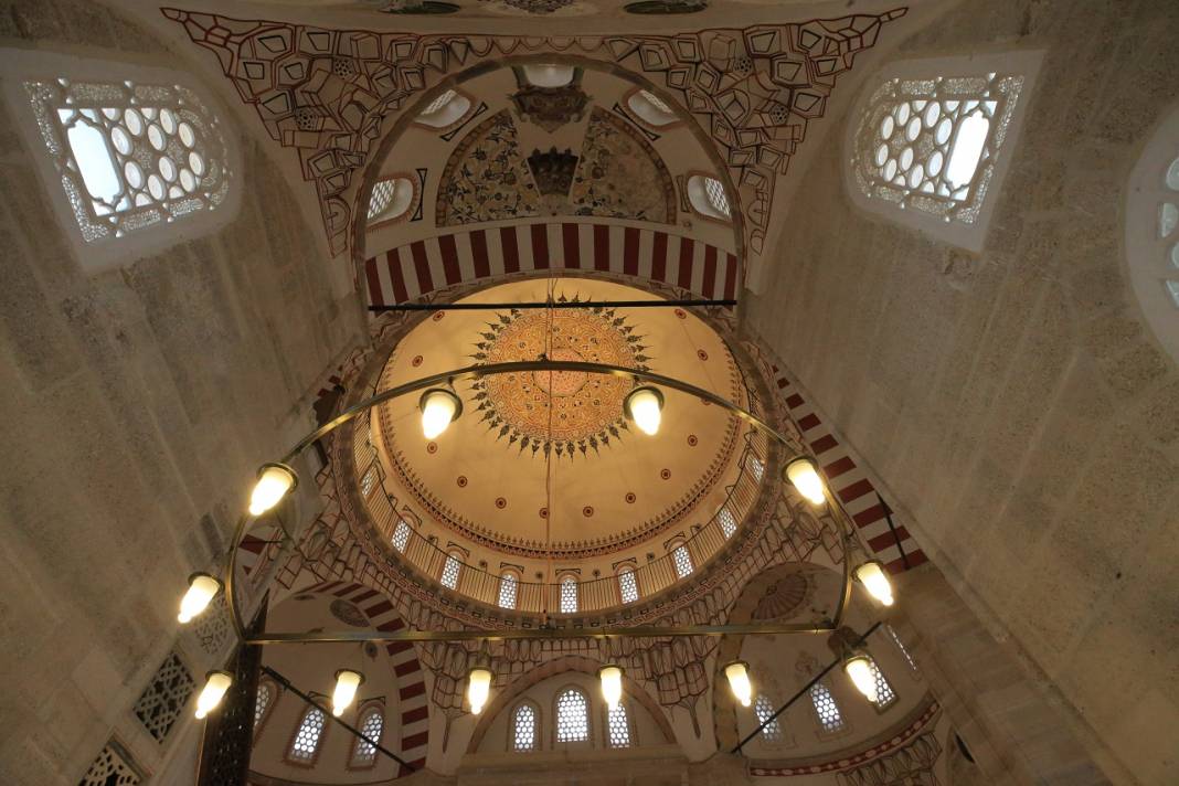 'Selimiye'nin provası' niteliği taşıyan tarihi cami restorasyon sonrası ibadete açıldı 2