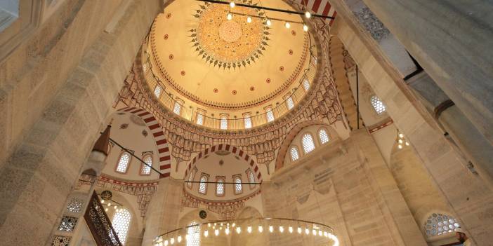 'Selimiye'nin provası' niteliği taşıyan tarihi cami restorasyon sonrası ibadete açıldı