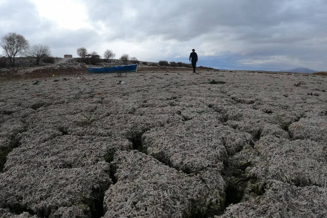 Konya Kapalı Havzası'ndaki göller onlarca metre çekildi 20