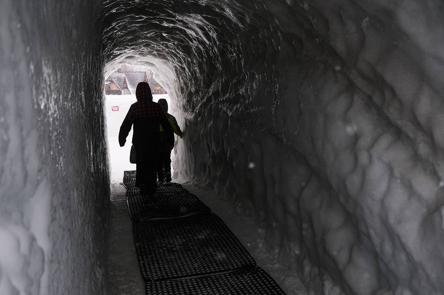 Dünyanın en büyük kar labirenti ziyaretçilerini ağırlıyor 14
