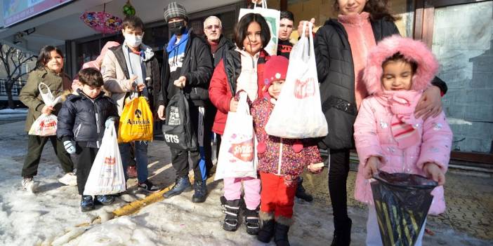 Konya'da çocuklar şivlilik sevinci yaşadı