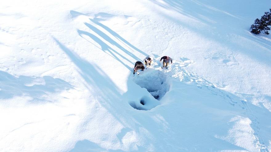 Konya'da bin 700 rakımdaki Cula Deliği'ne kar dolduruldu 3