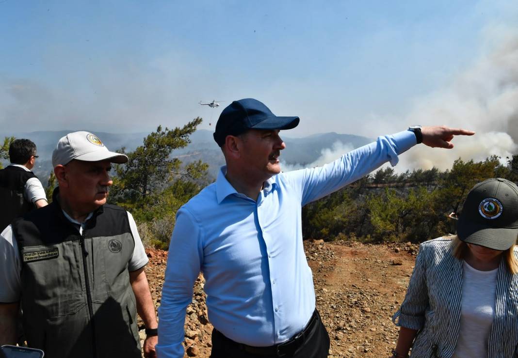 Marmaris'teki orman yangınına havadan ve karadan müdahale ediliyor 20