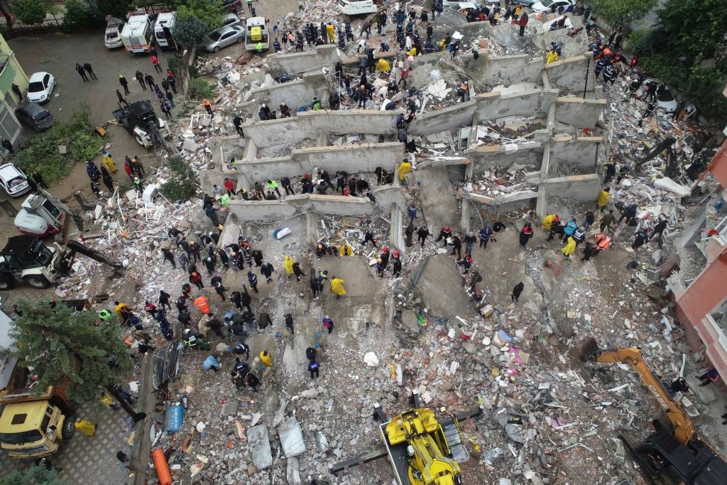 Kahramanmaraş'ta 7,7 ve 7,6'lık deprem 14