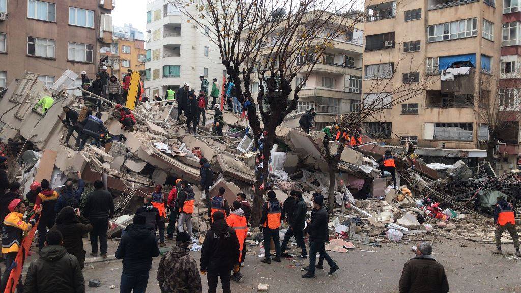 Kahramanmaraş'ta 7,7 ve 7,6'lık deprem 24
