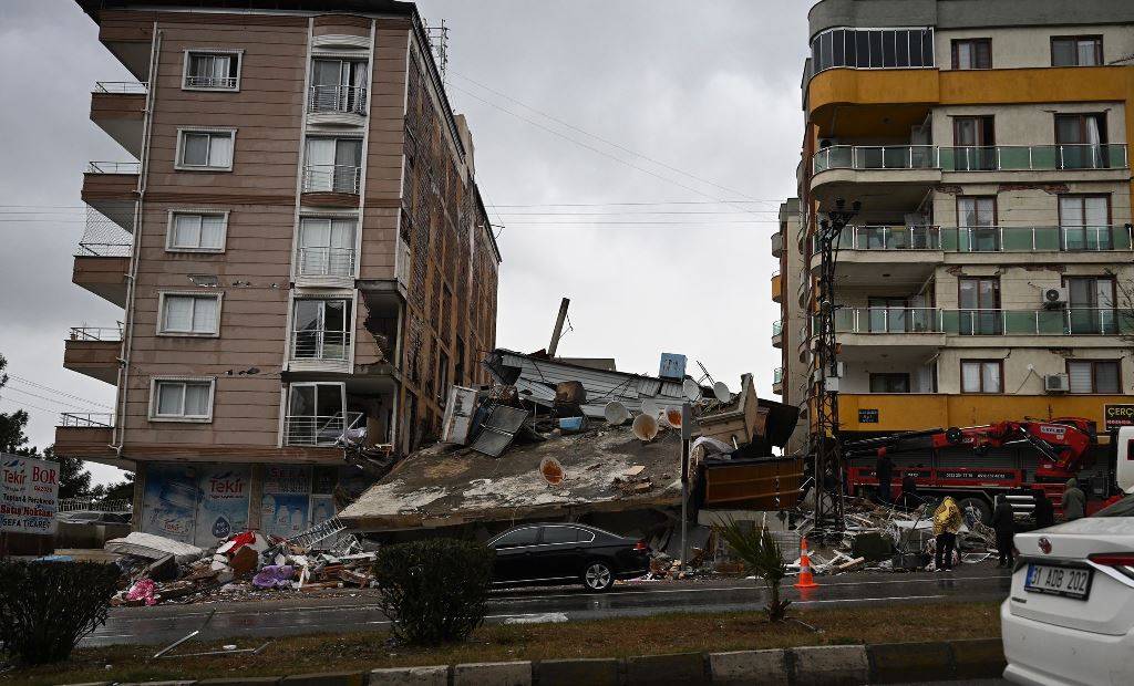 Kahramanmaraş'ta 7,7 ve 7,6'lık deprem 42