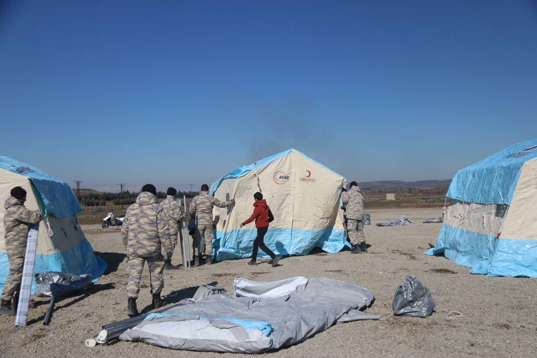 Diyarbakır'da çadır kent havadan görüntülendi 5