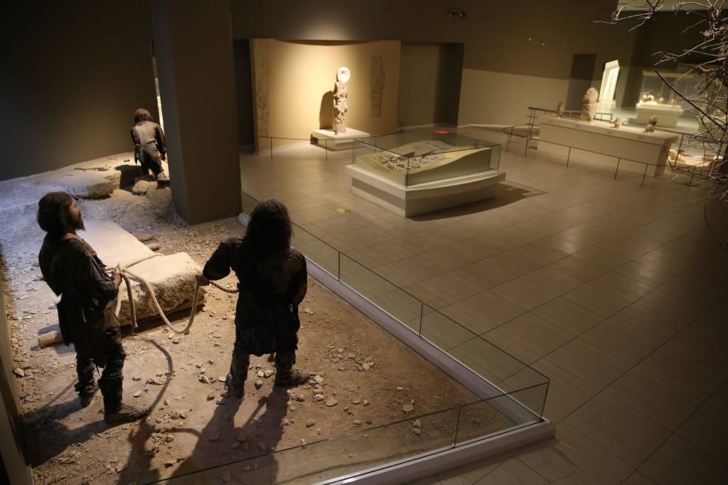 Şanlıurfa Müzesi'ndeki 12 bin yıllık eserler depremi hasarsız atlattı 10