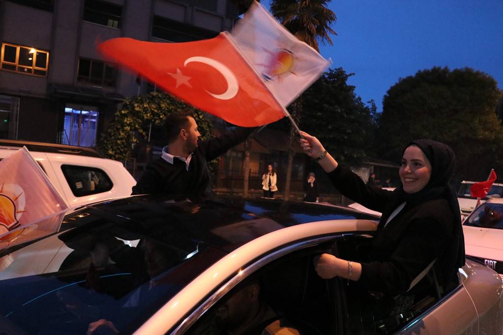 Cumhurbaşkanı seçimi 2. tur sonuçları tüm yurtta coşkuyla kutlandı 121