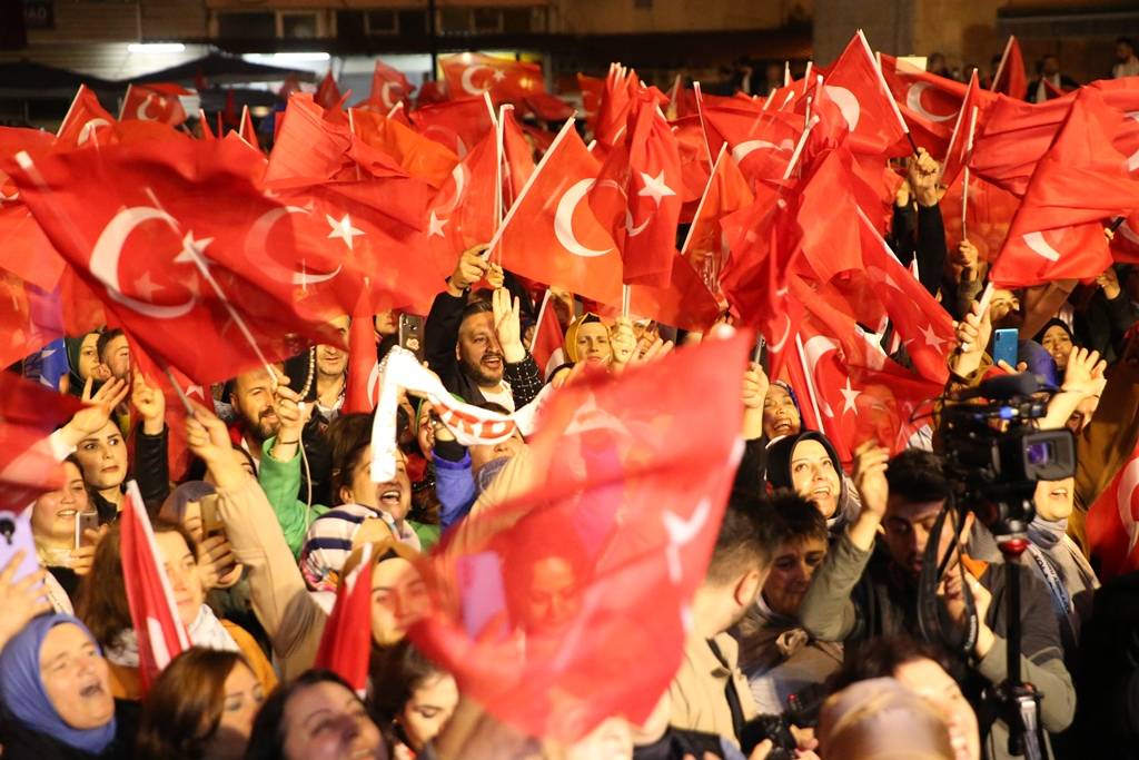 Cumhurbaşkanı seçimi 2. tur sonuçları tüm yurtta coşkuyla kutlandı 14