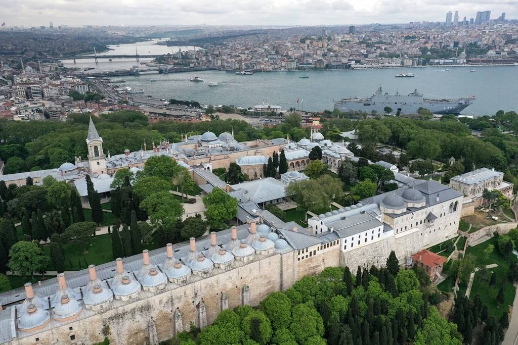 Topkapı Sarayı ve "Mukaddes Emanetler", FPV dron ile görüntülendi 144