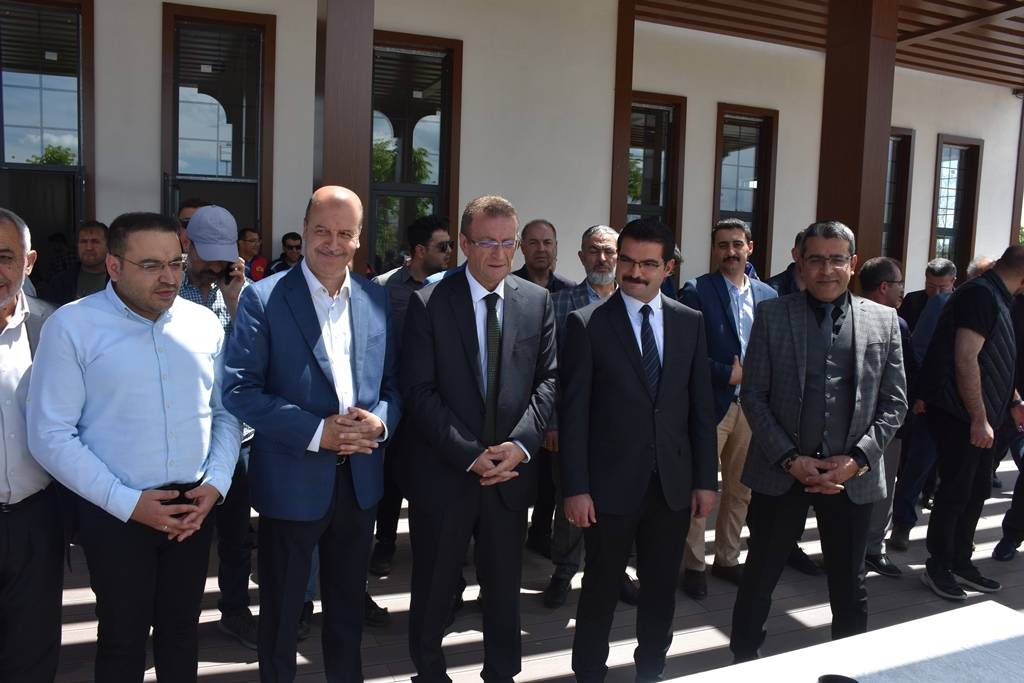 Cumhurbaşkanı Erdoğan, 9 millet bahçesinin açılış törenine canlı bağlantıyla katıldı 114