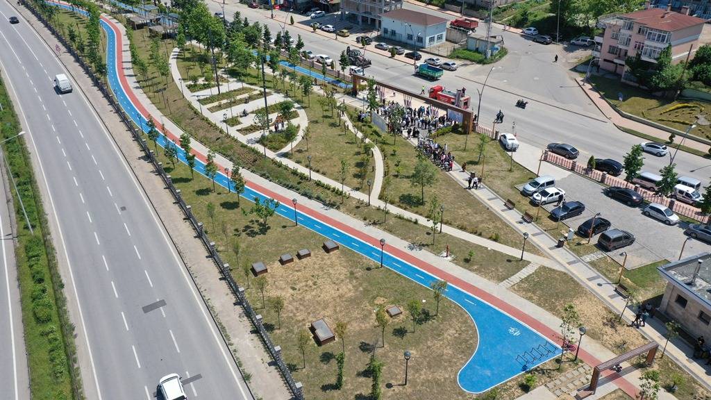 Cumhurbaşkanı Erdoğan, 9 millet bahçesinin açılış törenine canlı bağlantıyla katıldı 21