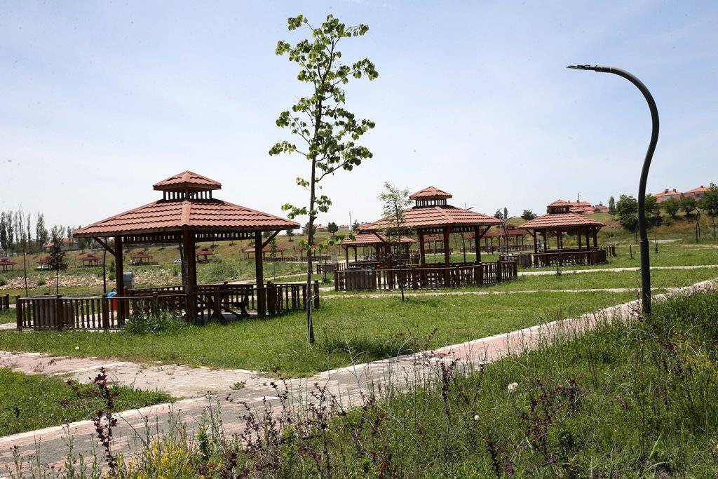 Cumhurbaşkanı Erdoğan, 9 millet bahçesinin açılış törenine canlı bağlantıyla katıldı 36