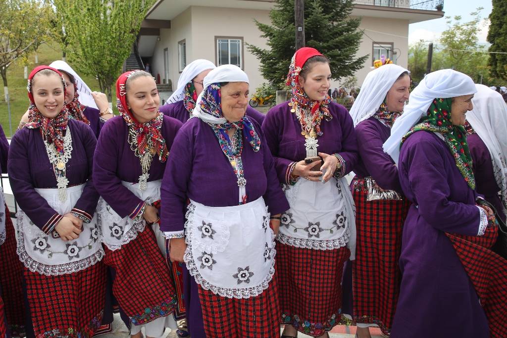 Batı Trakya'da Türk kadınları, Osmanlı döneminden kalma kıyafetleri yaşatmaya çalışıyor 21