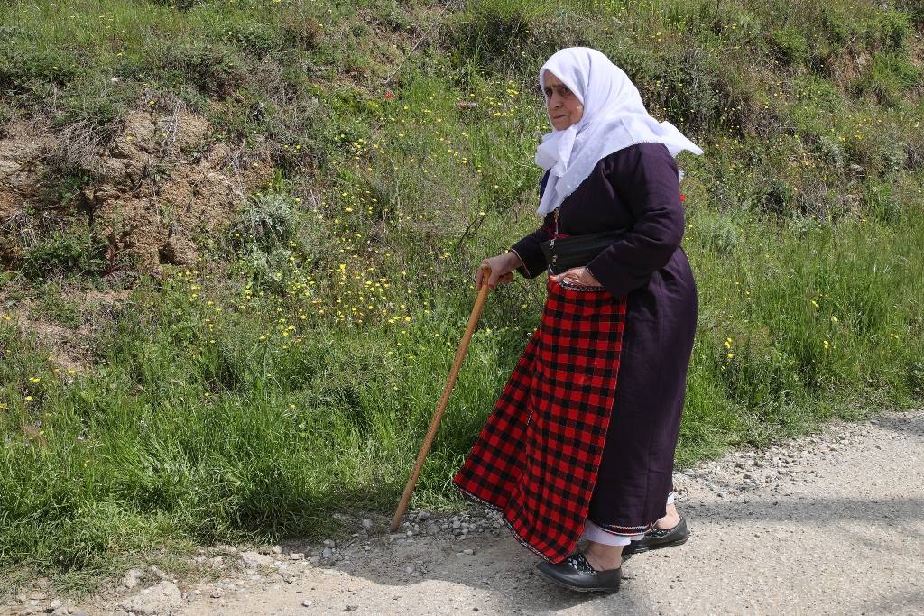 Batı Trakya'da Türk kadınları, Osmanlı döneminden kalma kıyafetleri yaşatmaya çalışıyor 23