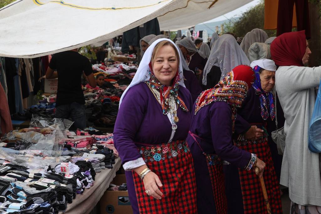 Batı Trakya'da Türk kadınları, Osmanlı döneminden kalma kıyafetleri yaşatmaya çalışıyor 4