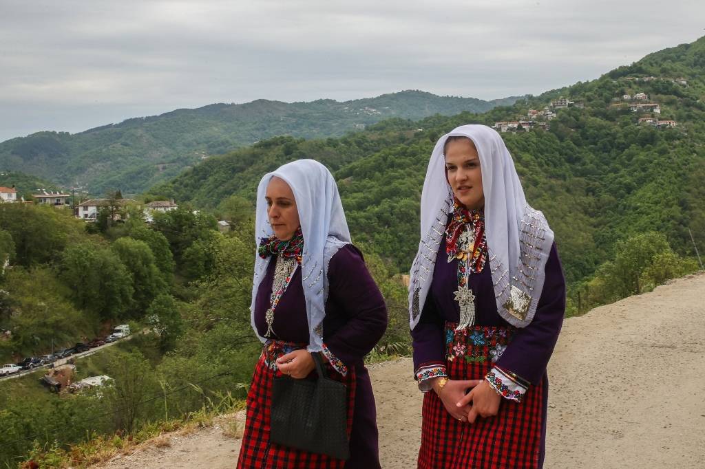 Batı Trakya'da Türk kadınları, Osmanlı döneminden kalma kıyafetleri yaşatmaya çalışıyor 9