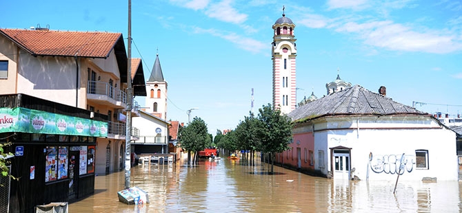 Bosna ve Sırbistan'da sel felaketi 6