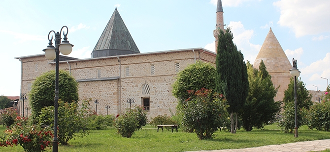 Tarihi Eşrefoğlu Camii, "Kalıcı Dünya Mirası" Olmaya Aday 10