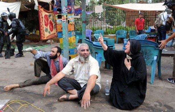 Rabia katliamının acı fotoğrafları 46