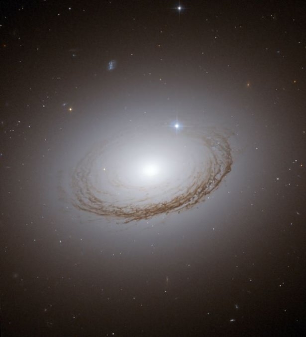 Hubble teleskopundan inanılmaz kareler 75